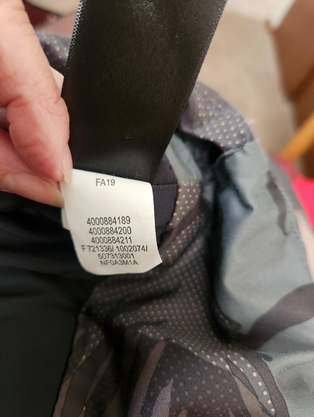 The North Face Fallback Hoodie. Palm Leaf Print - Picture 9 of 11